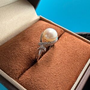 925 Sterling Silver Ring with Pearl and Natural Diamonds